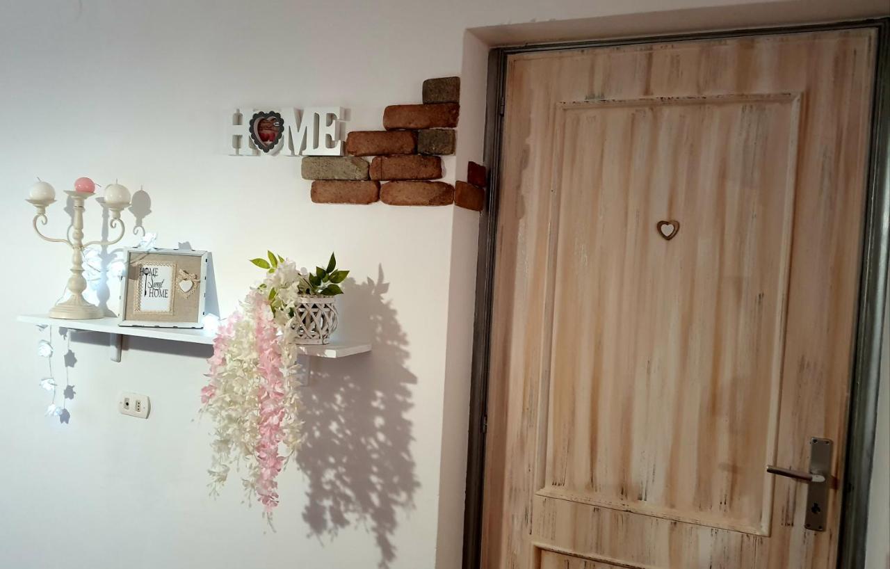 Shabby Chic Rooms Con Cucina E Giardino Privato Pomarico Exterior photo